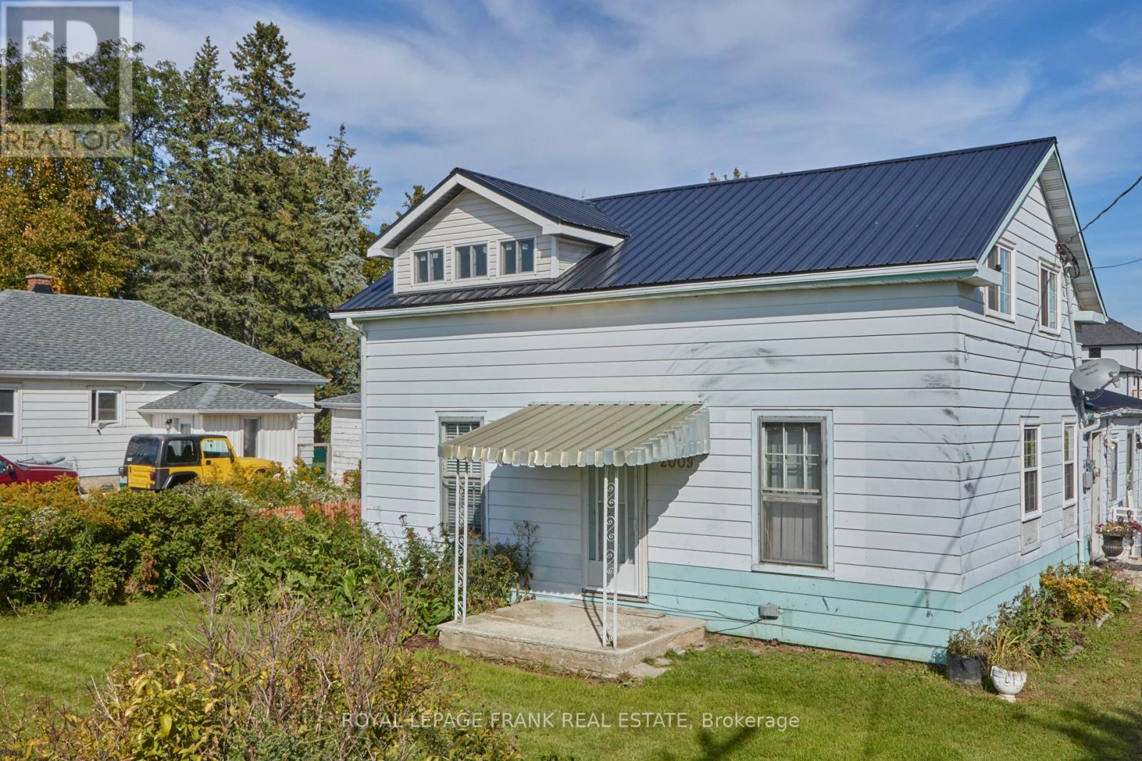 2009 Maple Grove Road Property Photo 5