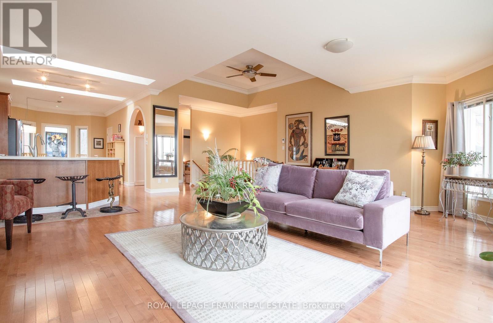 2940 Lakeview Boulevard Property Photo 11