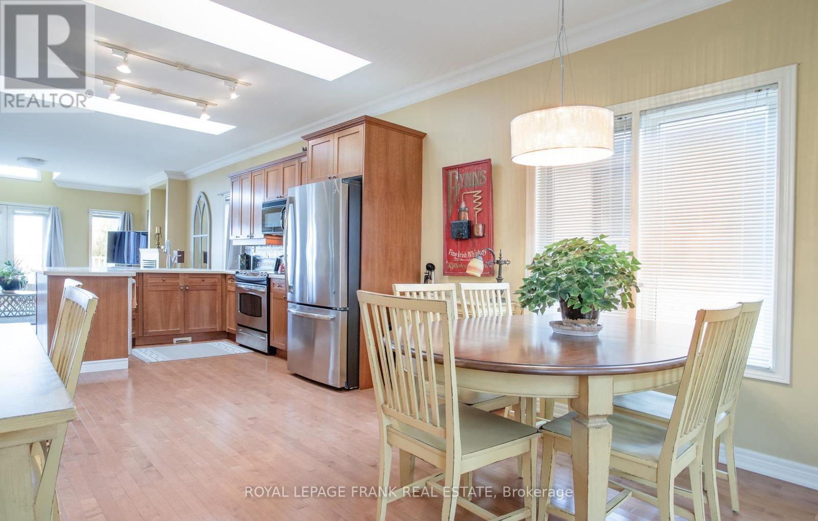 2940 Lakeview Boulevard Property Photo 15
