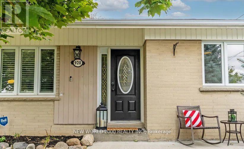 920 GREENWOOD CRESCENT