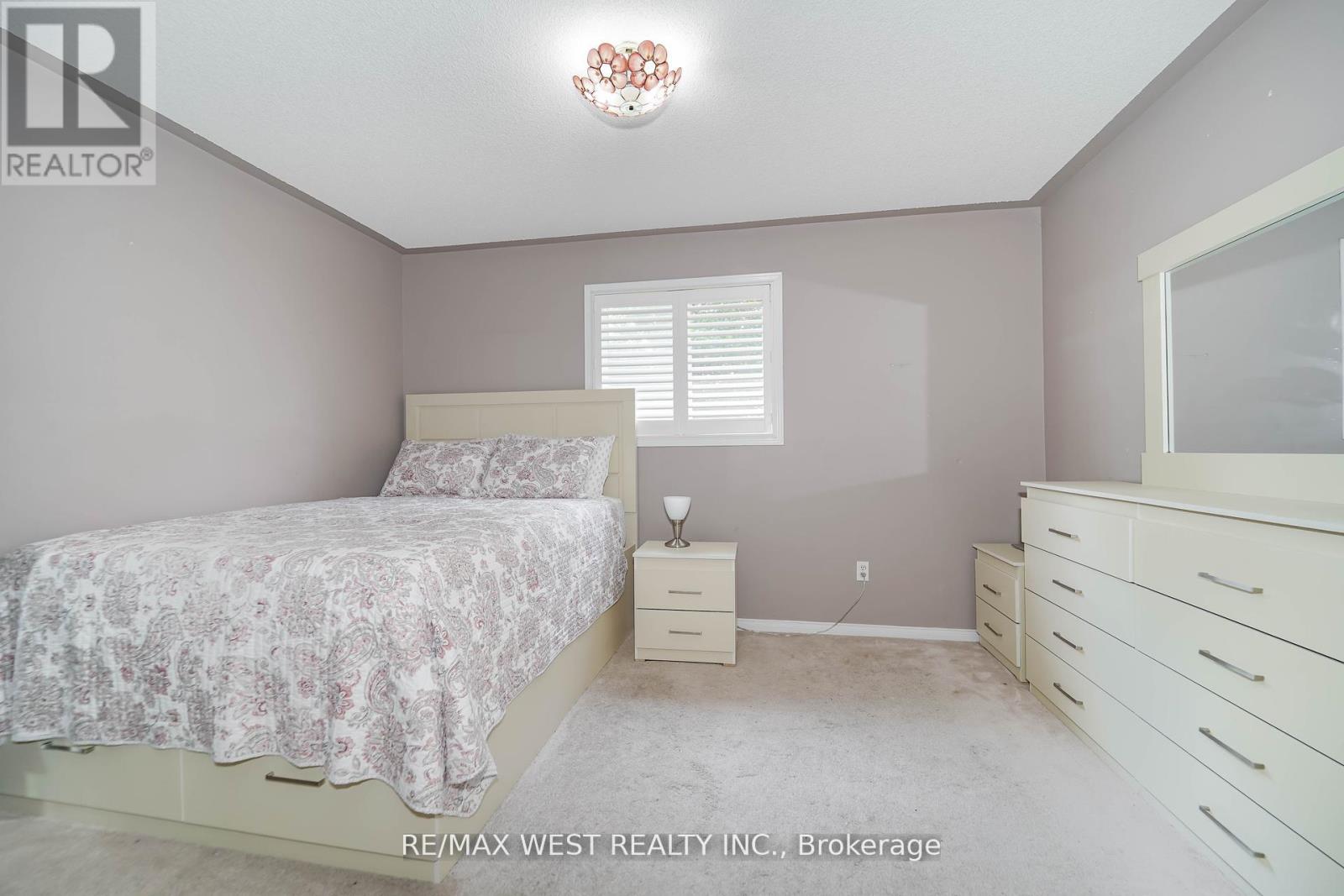 1976 Edenwood Drive Property Photo 6