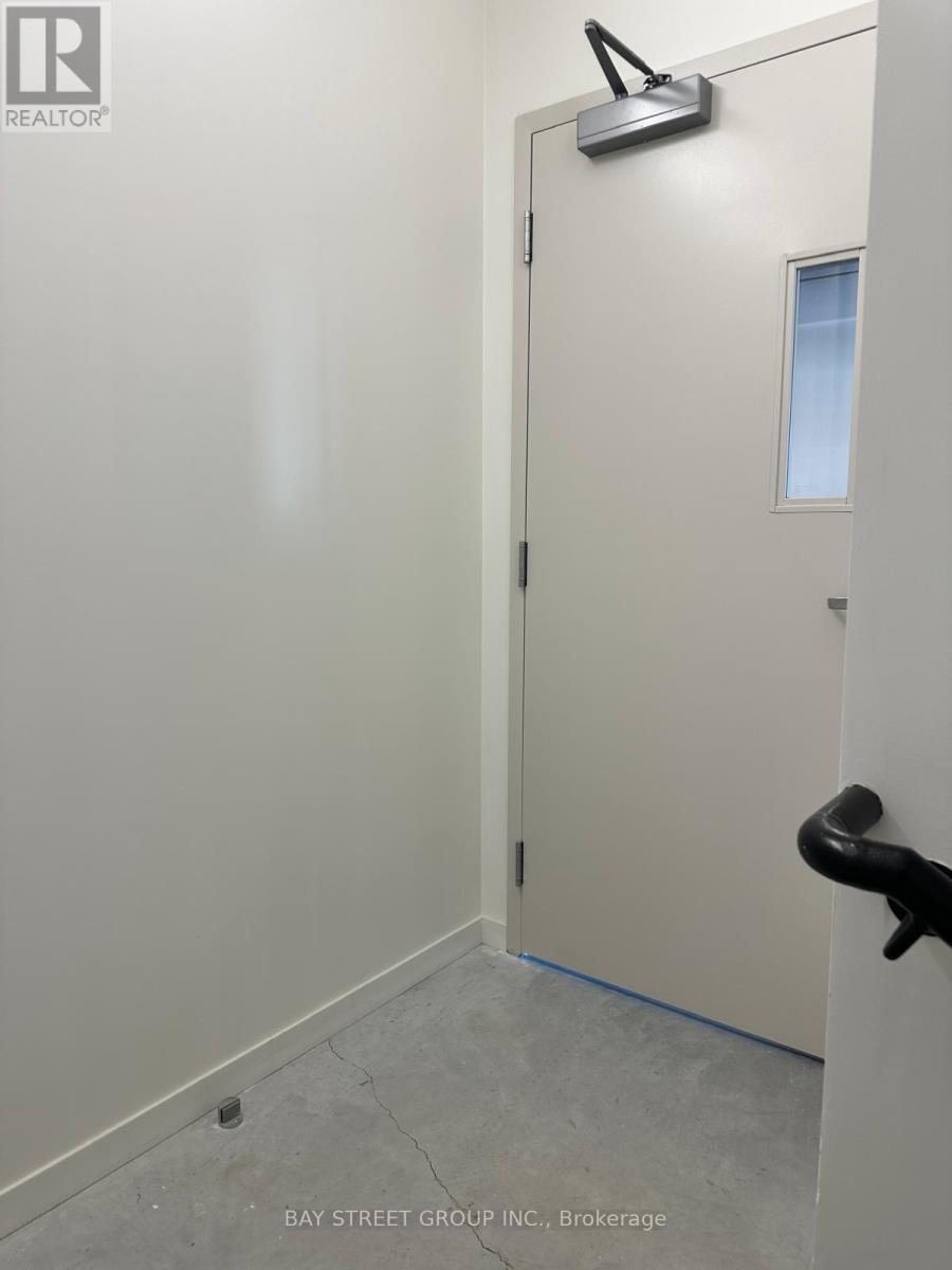 5 - 2560 Morningside Avenue Property Photo 6
