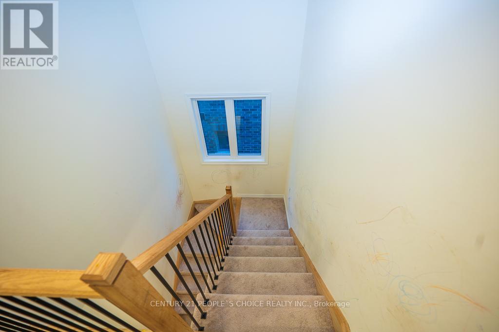 83 Robin Trail Property Photo 7