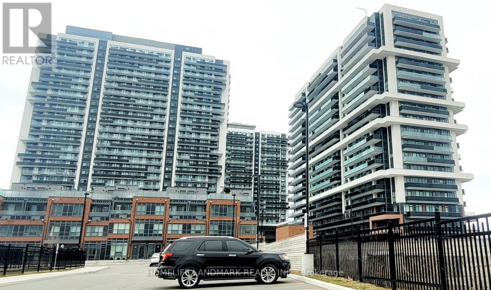 724 - 2545 Simcoe Street N Property Photo 1
