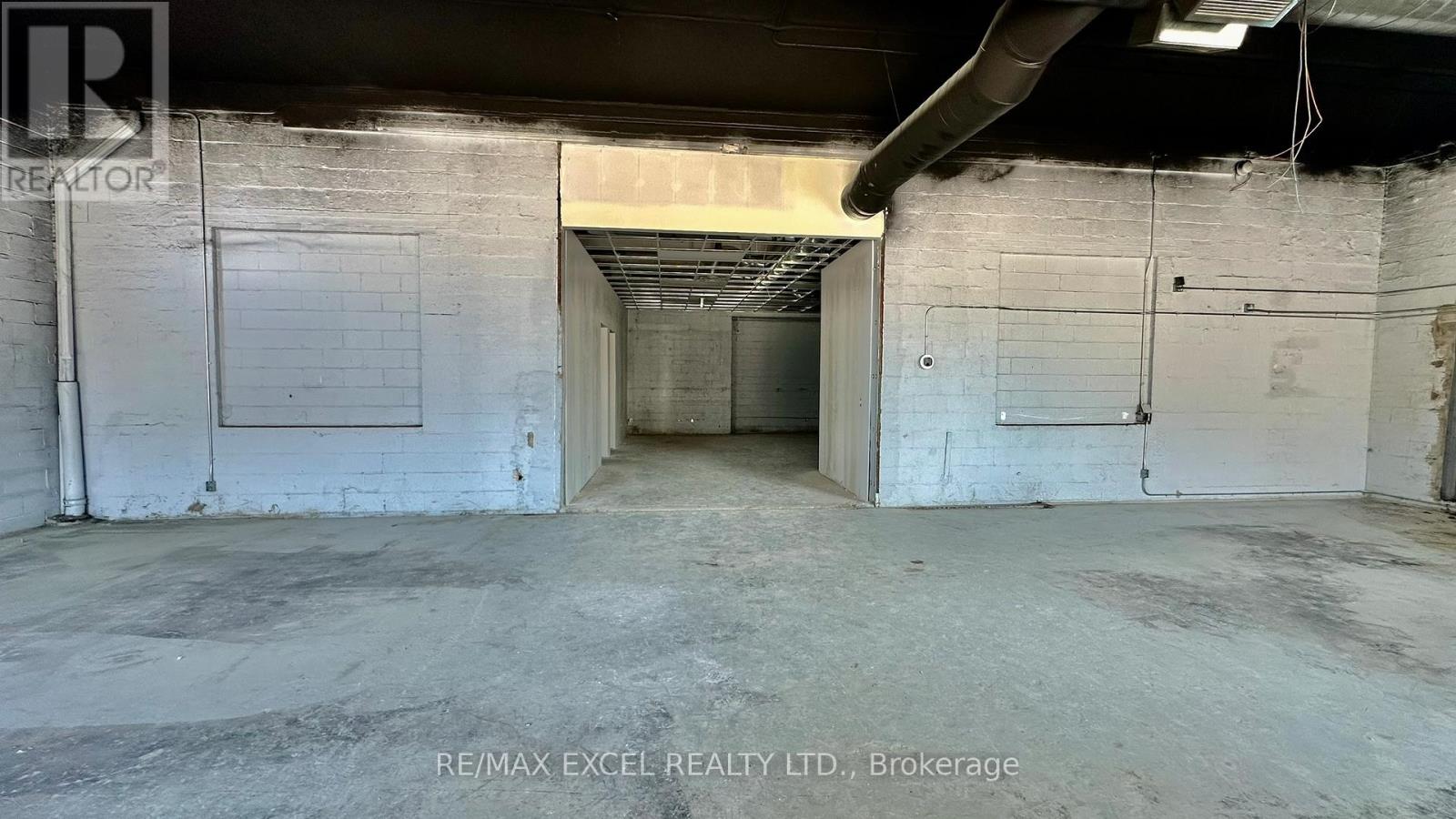 4530a Kingston Road Property Photo 3