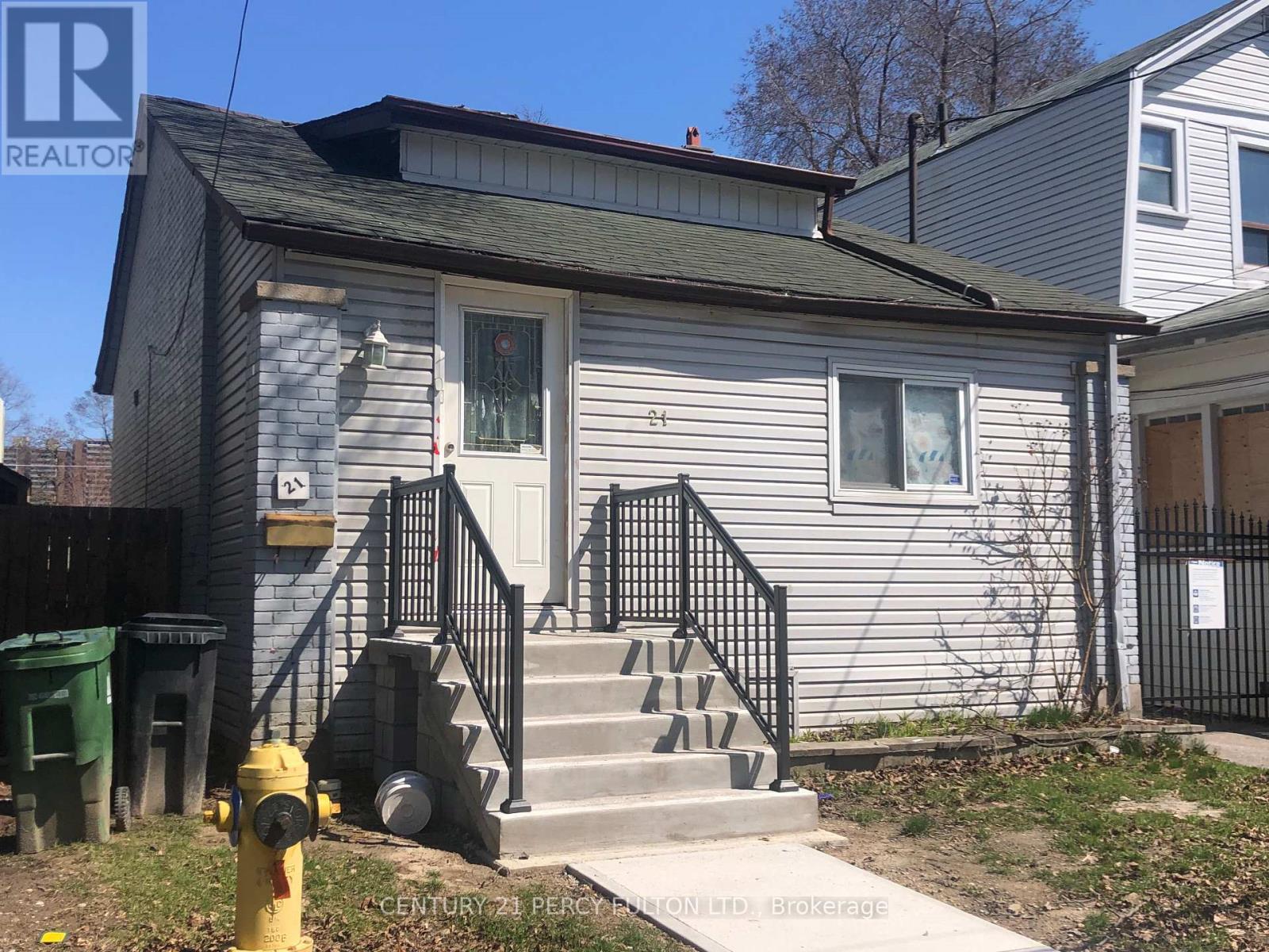 21 EASTDALE AVENUE