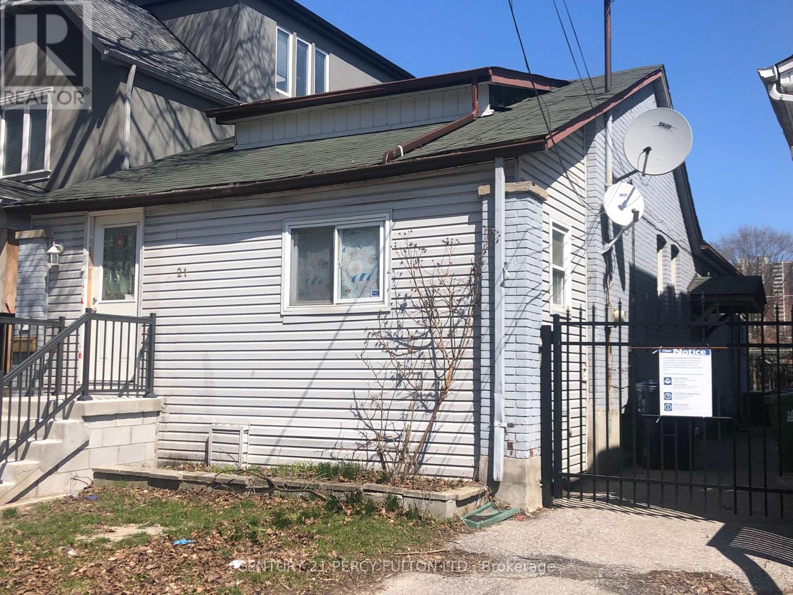 21 Eastdale Avenue Property Photo 2