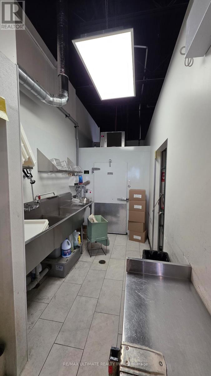 2 - 4071 Thickson Road N Property Photo 10