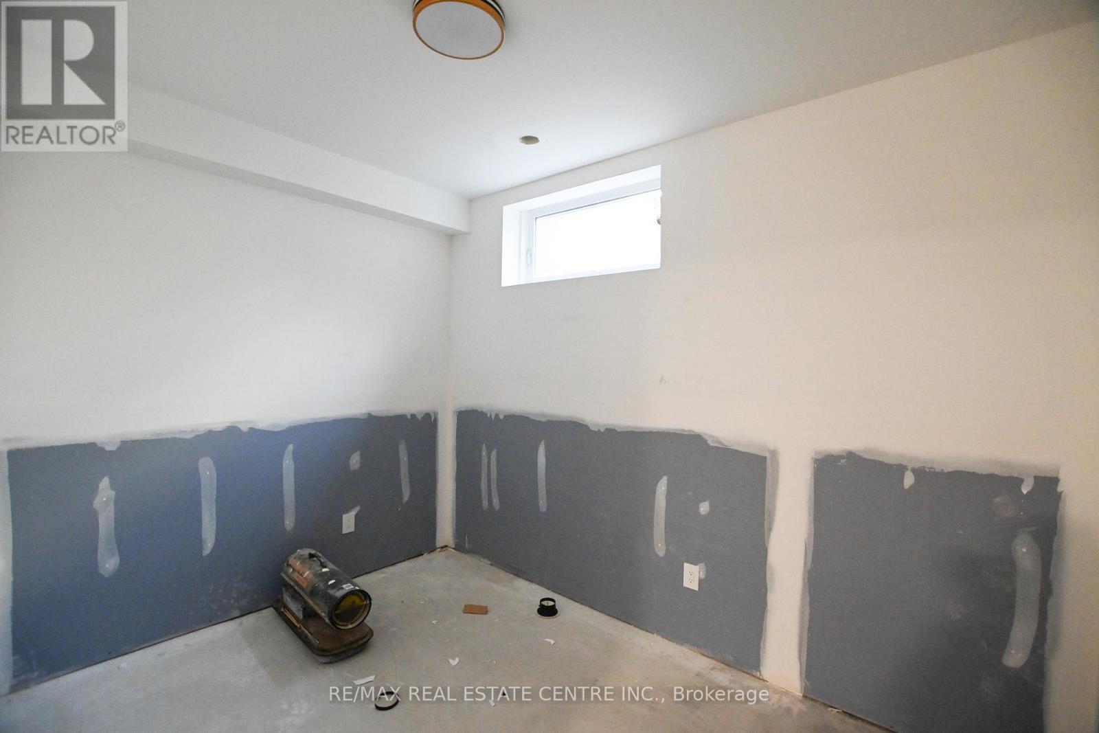 59 Jones Avenue Property Photo 34