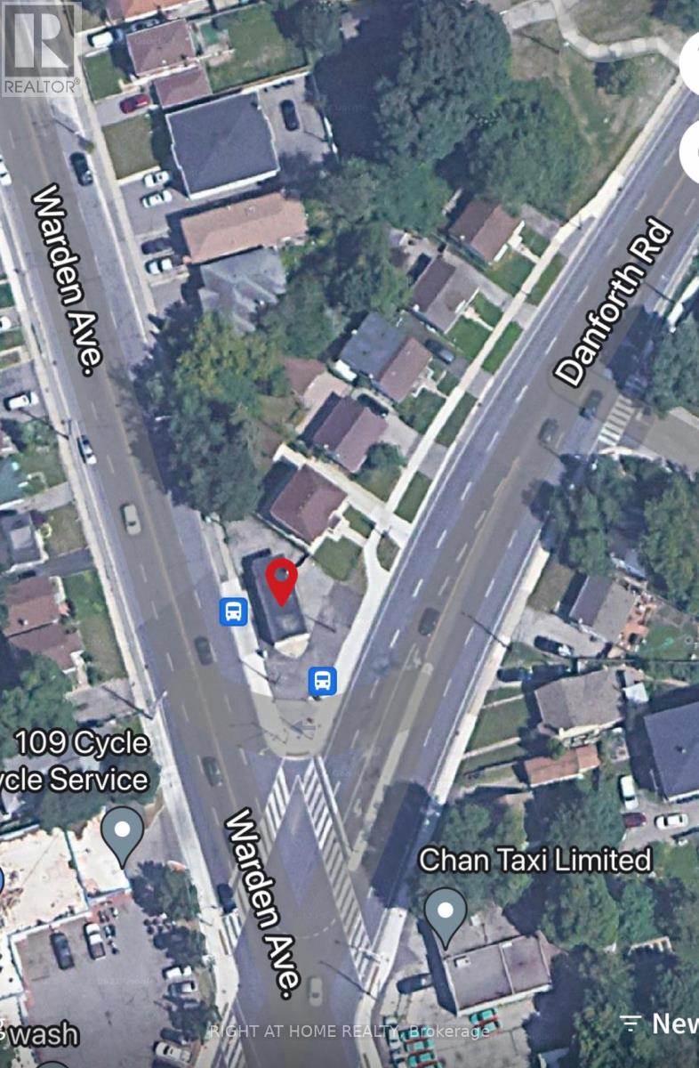 Danforth Road North #unit 2 Property Photo 1