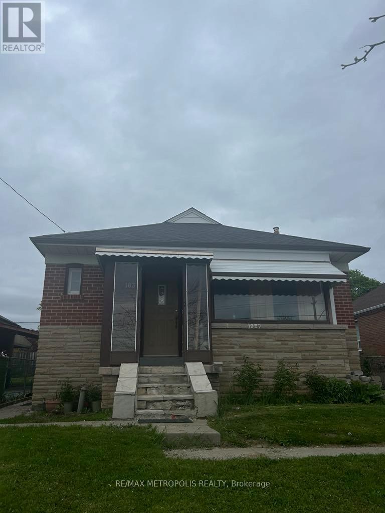 Main - 1837 Victoria Park Avenue Property Photo 1