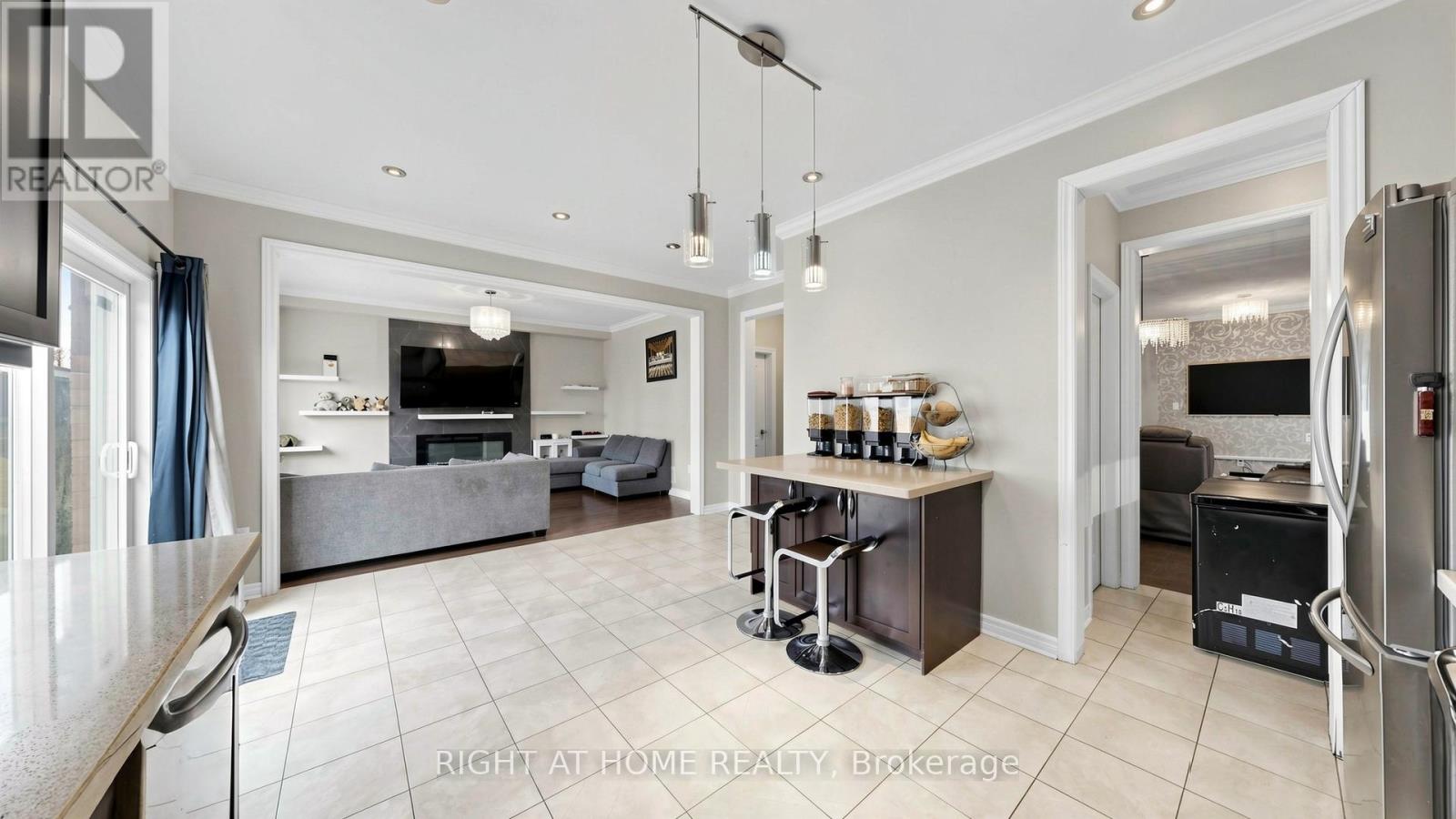 868 Wrenwood Drive Property Photo 15