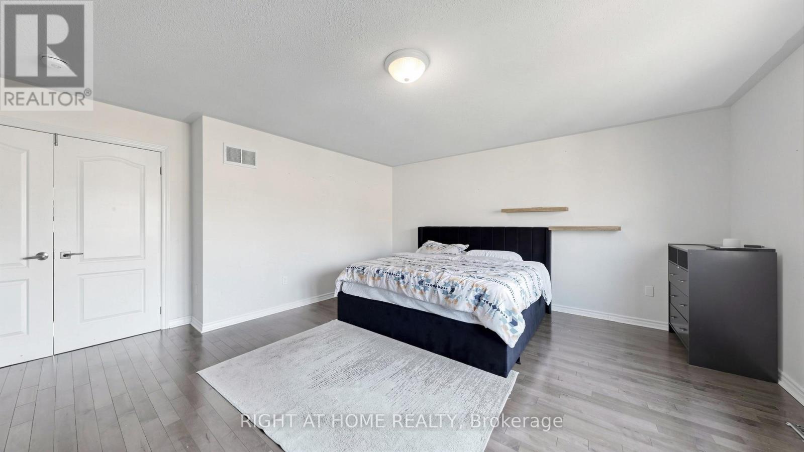 868 Wrenwood Drive Property Photo 25