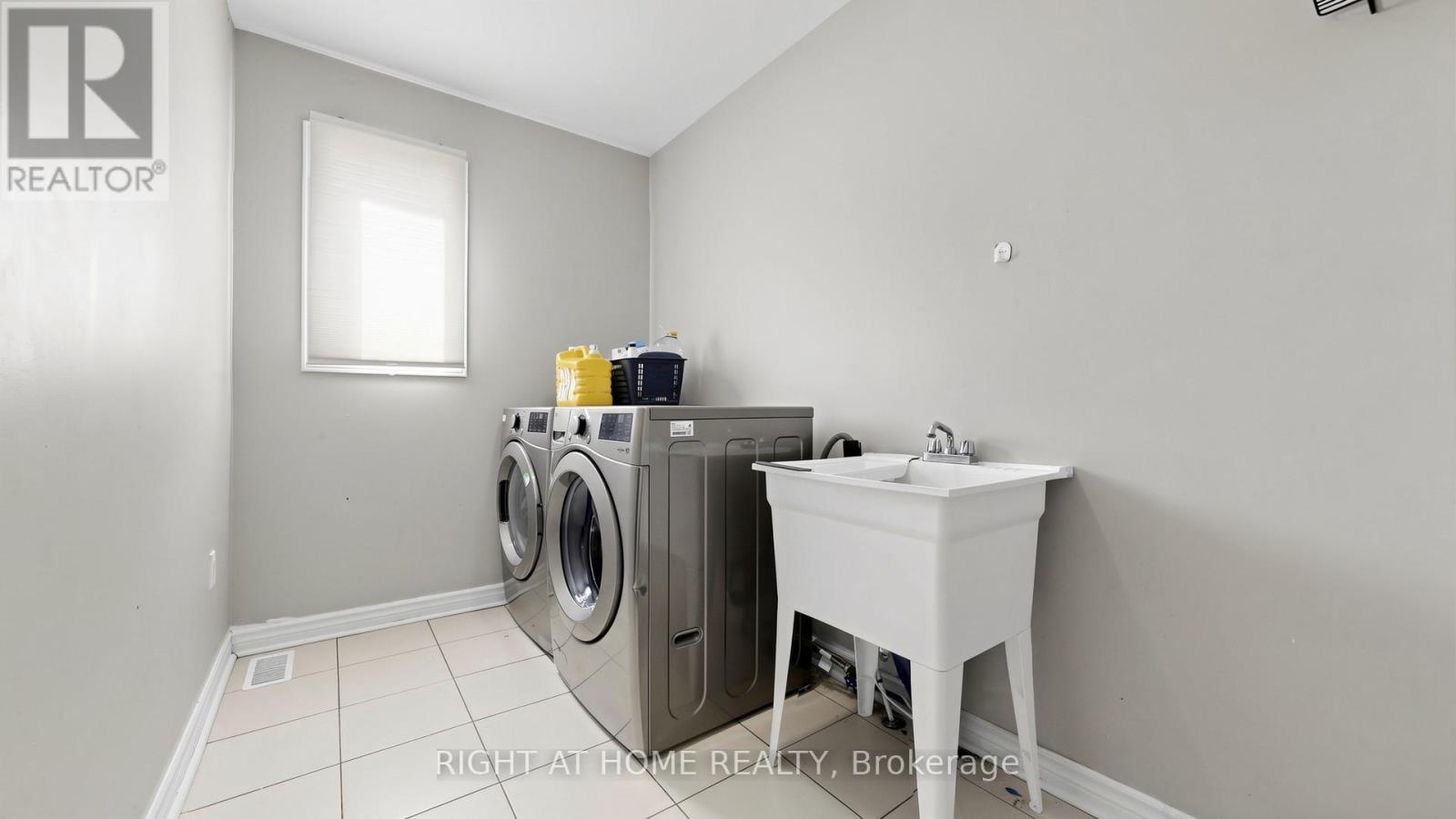 868 Wrenwood Drive Property Photo 35