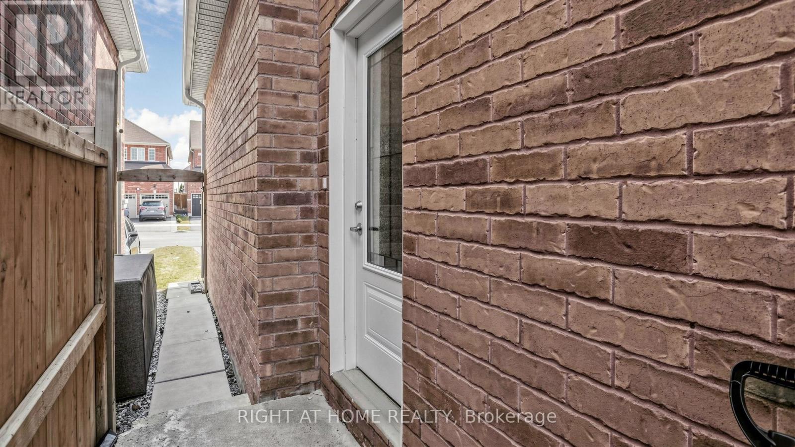 868 Wrenwood Drive Property Photo 45