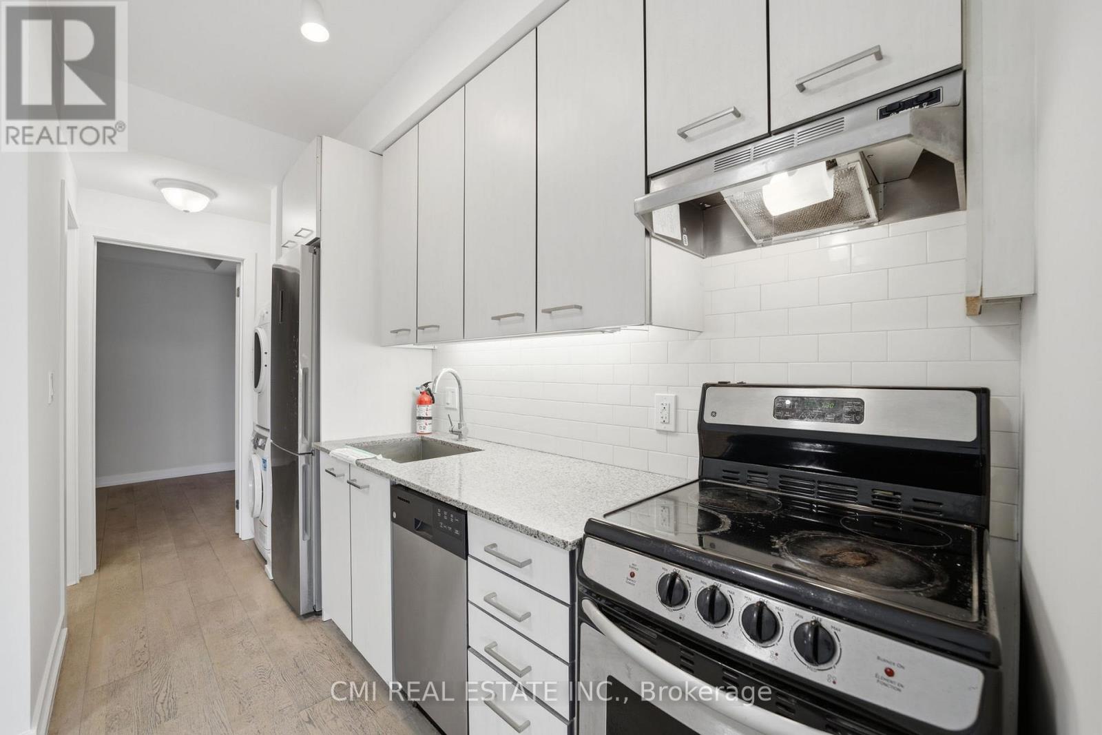 10 - 1321 Gerrard Street E Property Photo 17