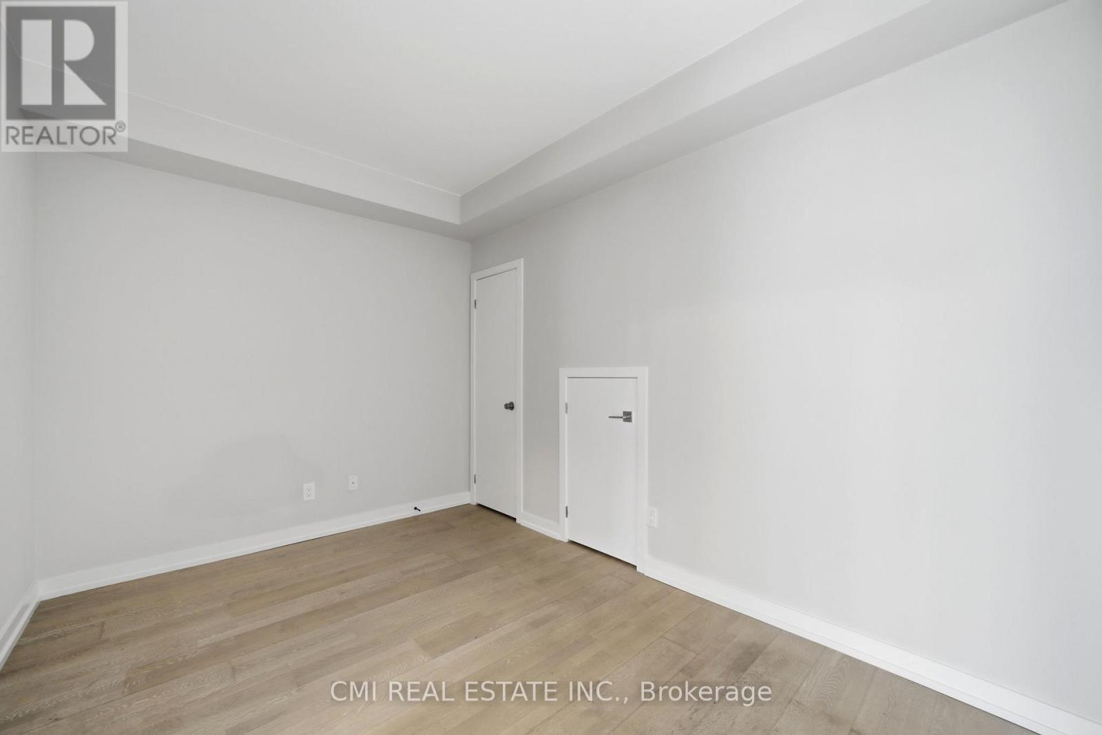 10 - 1321 Gerrard Street E Property Photo 20