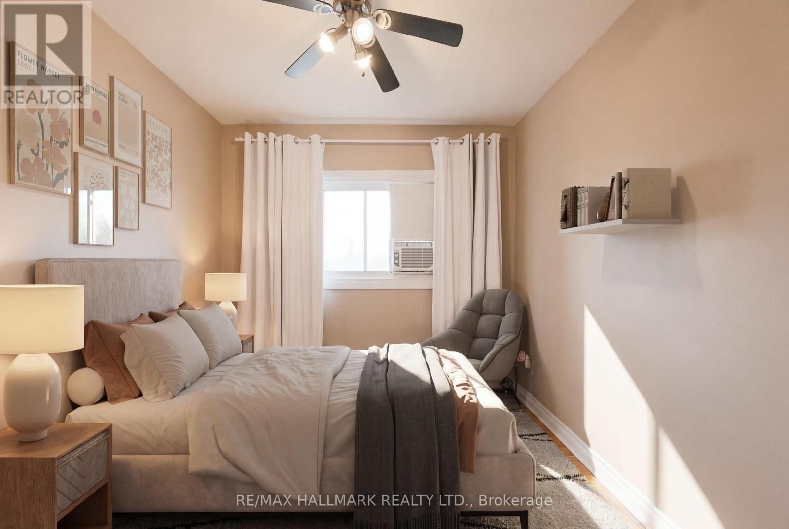 2 - 2844 Danforth Avenue Property Photo 12