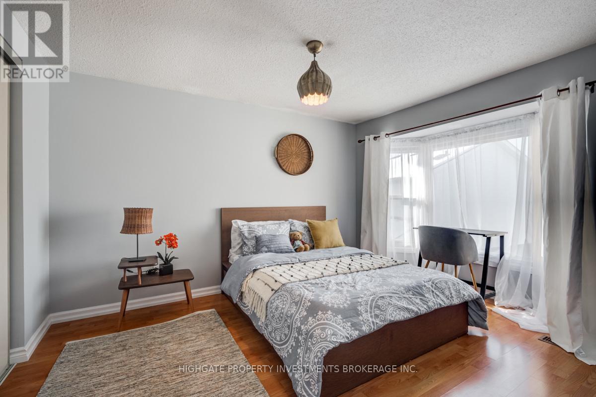 913 Dyer Court Property Photo 14