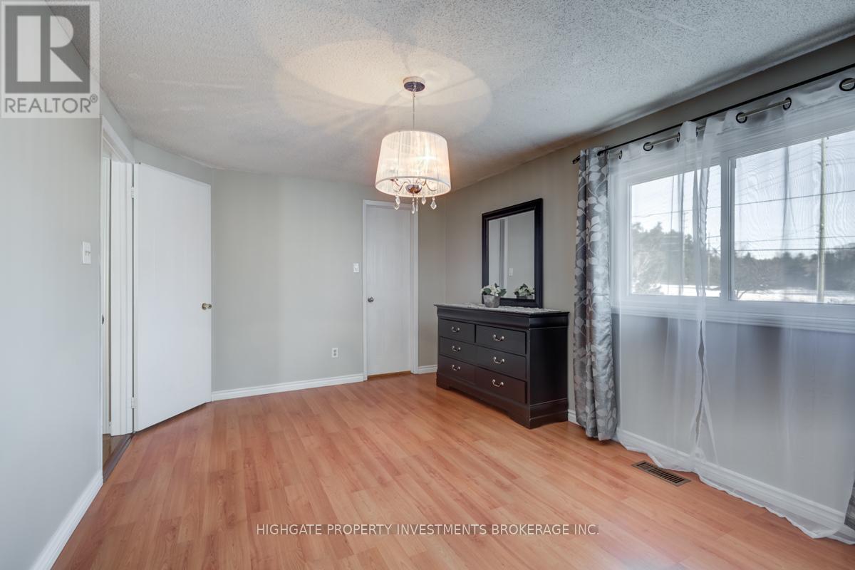 913 Dyer Court Property Photo 19
