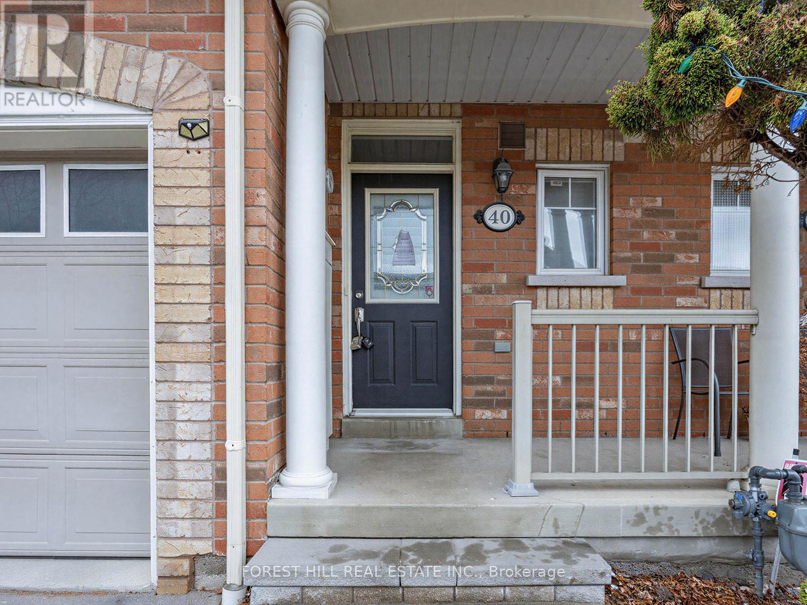 40 Croker Drive S Property Photo 3