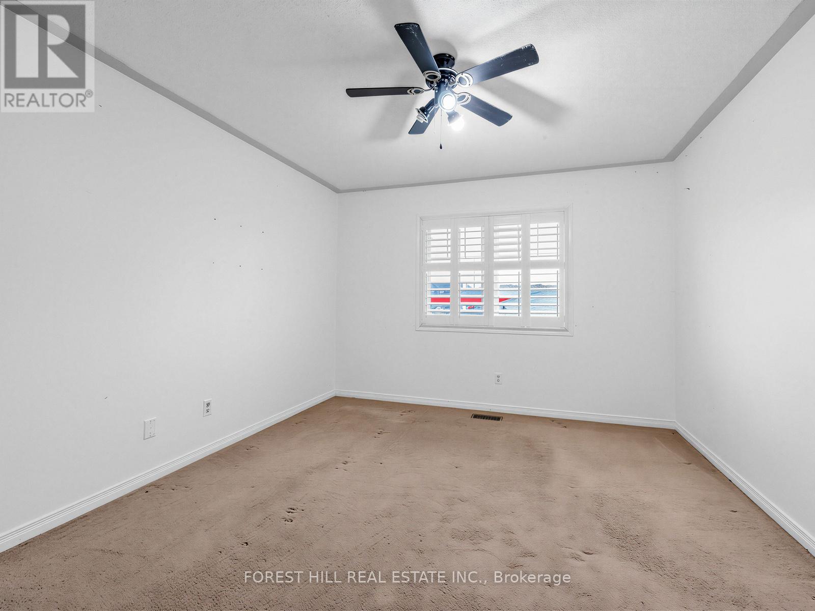 40 Croker Drive S Property Photo 19