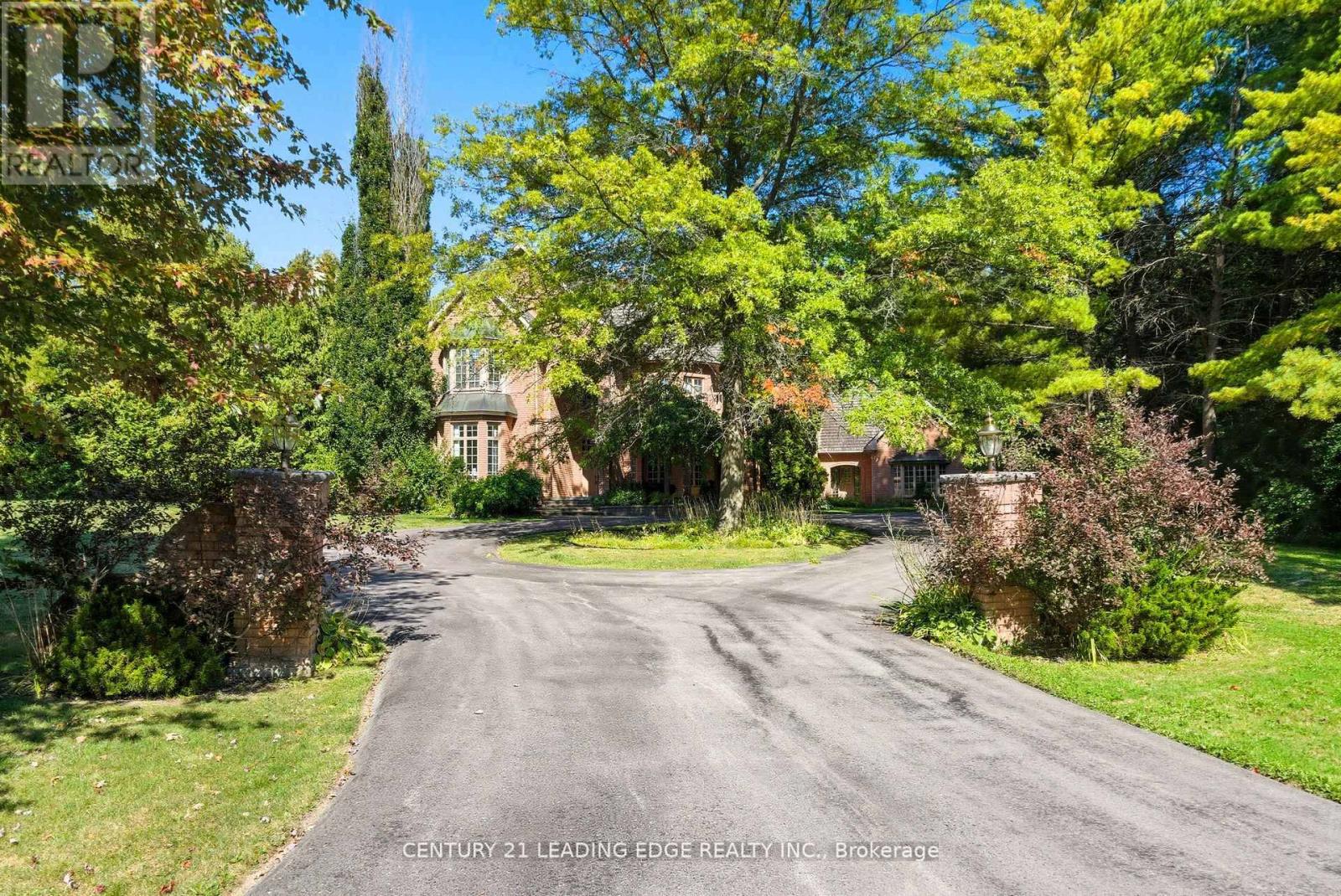 8 Bunhill Court Property Photo 6