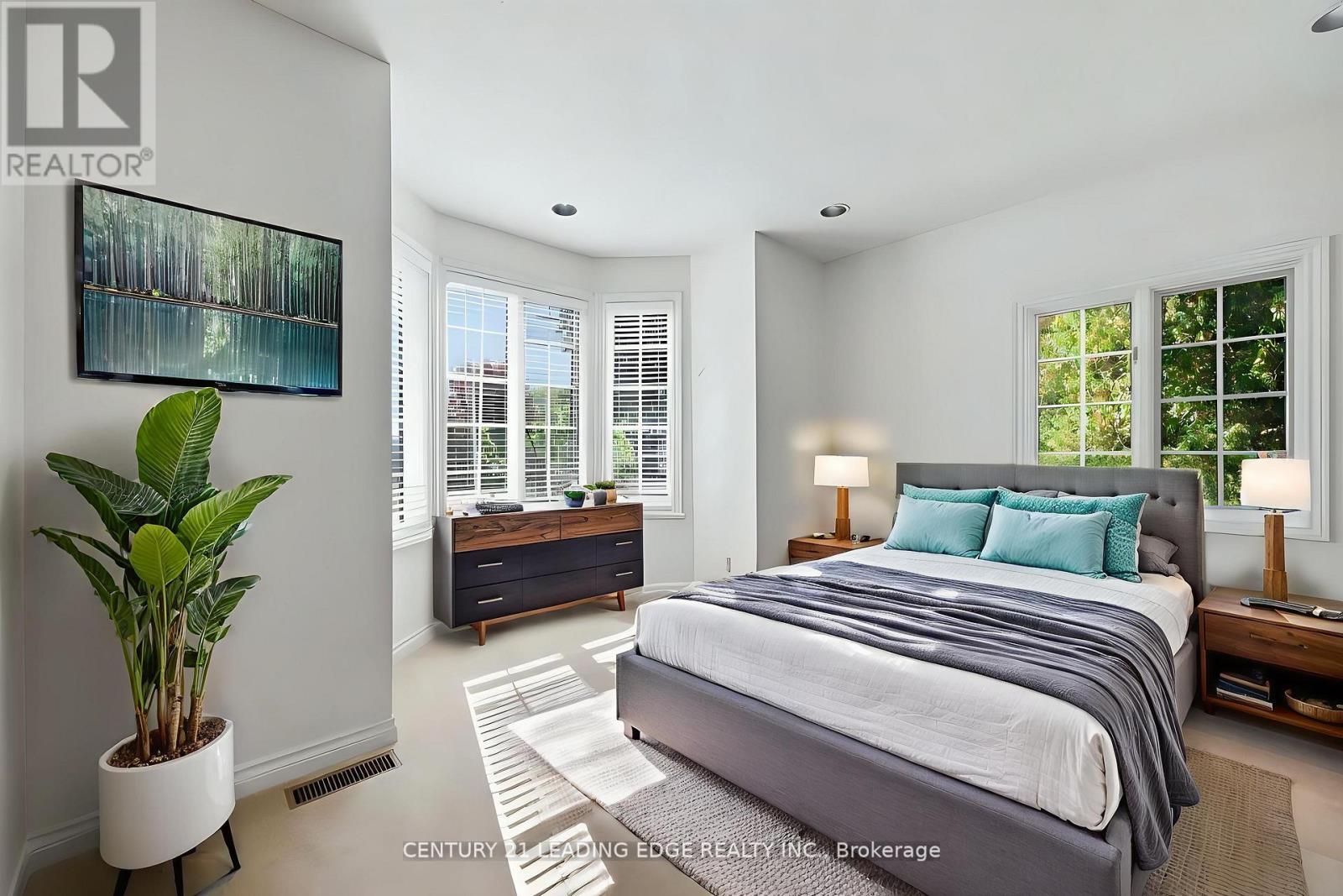 8 Bunhill Court Property Photo 25