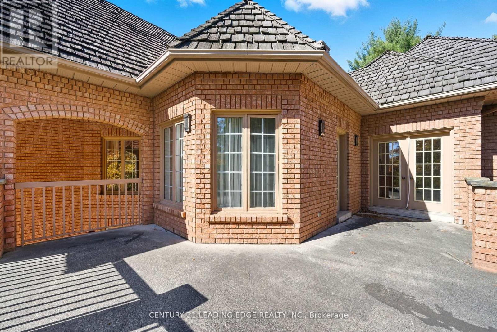 8 Bunhill Court Property Photo 38