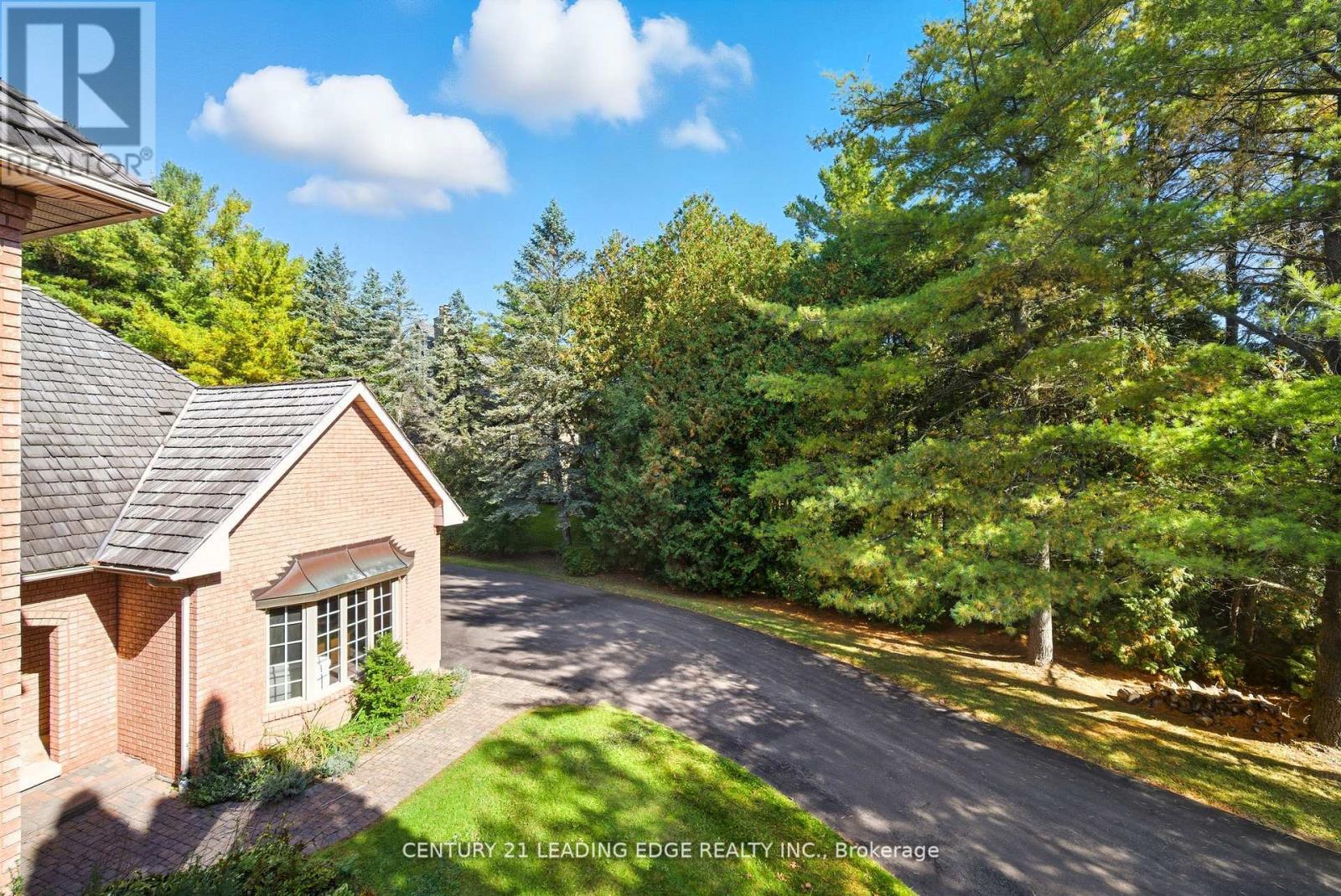 8 Bunhill Court Property Photo 44