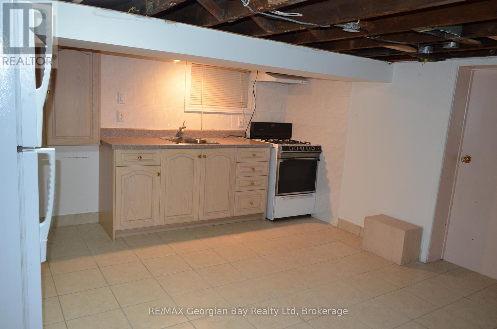 517 Milverton Boulevard Property Photo 11