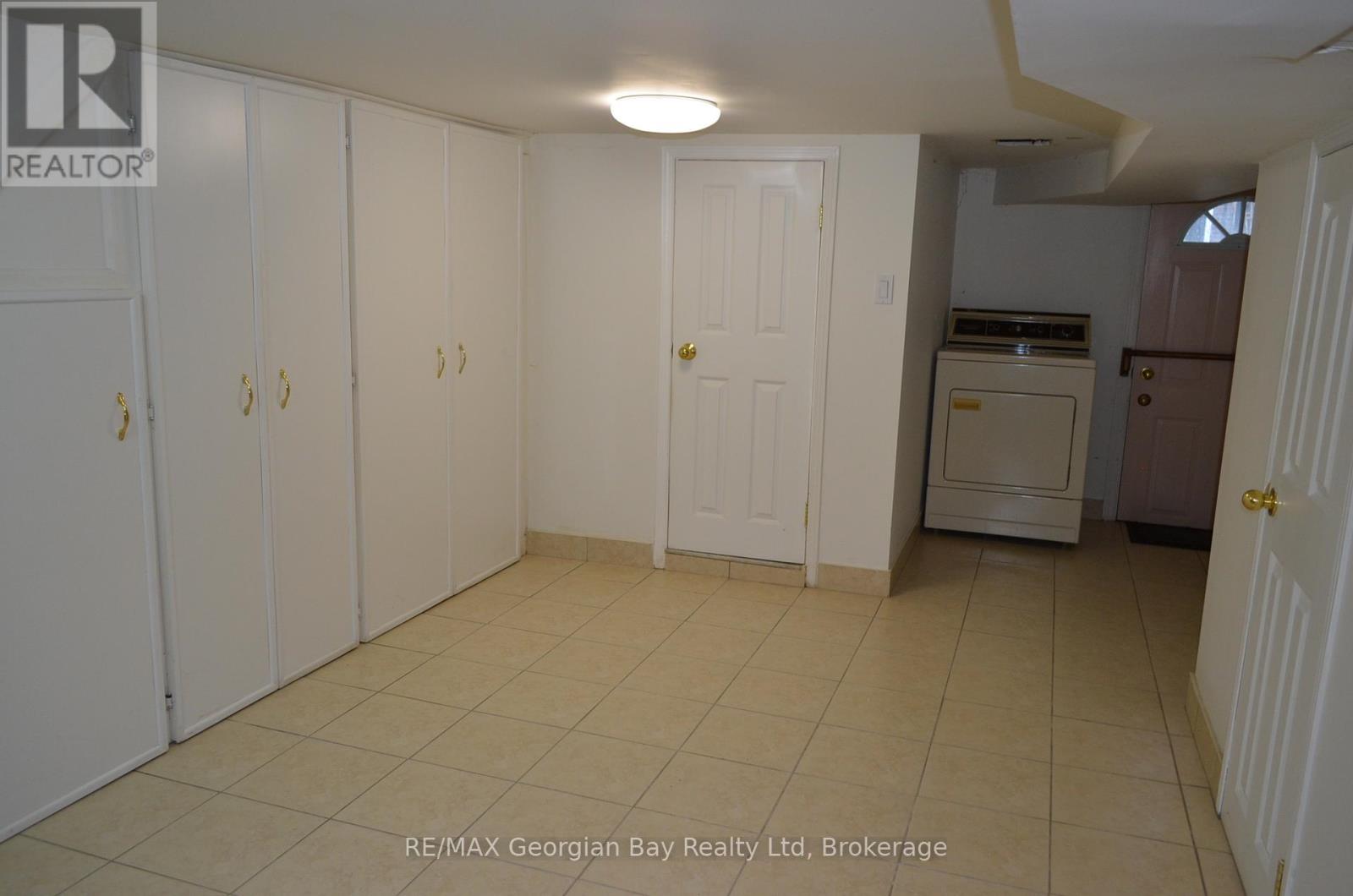517 Milverton Boulevard Property Photo 13