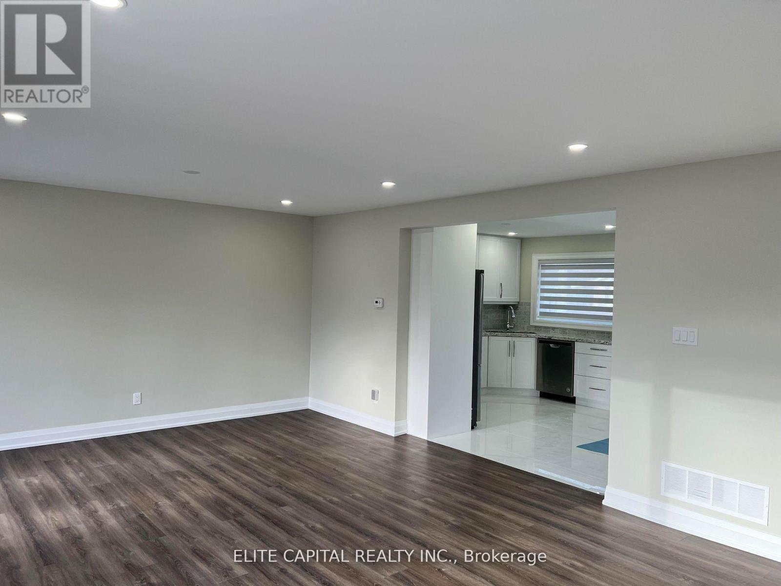 67 Hutcherson Square Property Photo 5