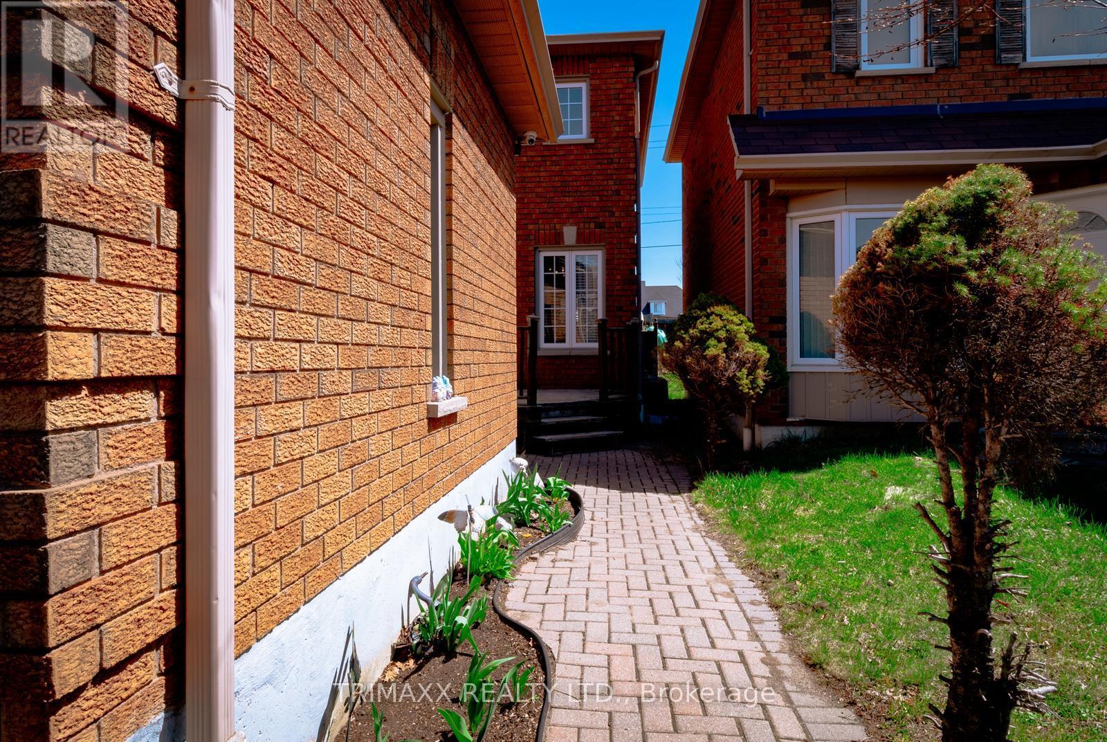 92 Hartrick Place Property Photo 3