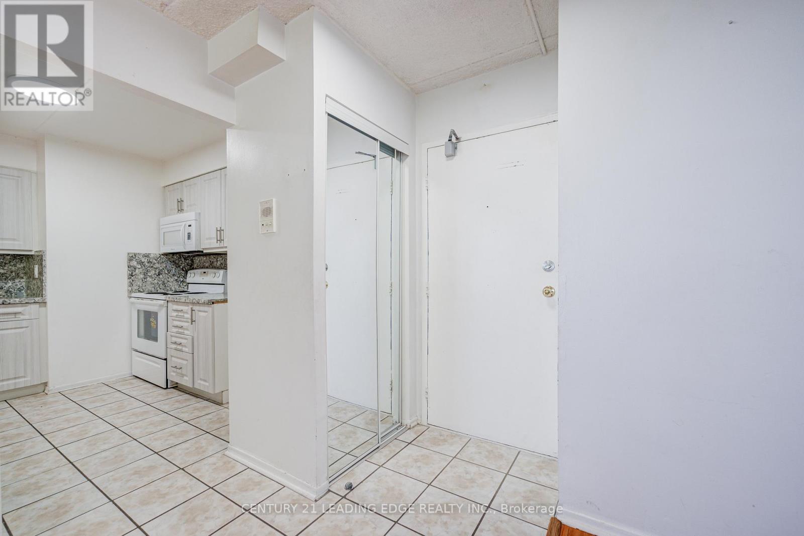 601 - 207 Galloway Road Property Photo 10