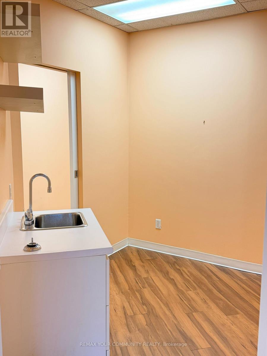 206 - 4040 Finch Avenue E Property Photo 7