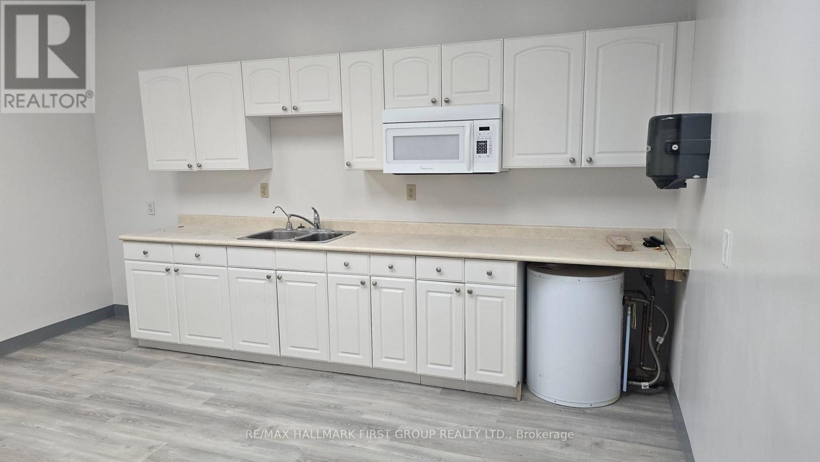3 - 900 Mckay Road Property Photo 19