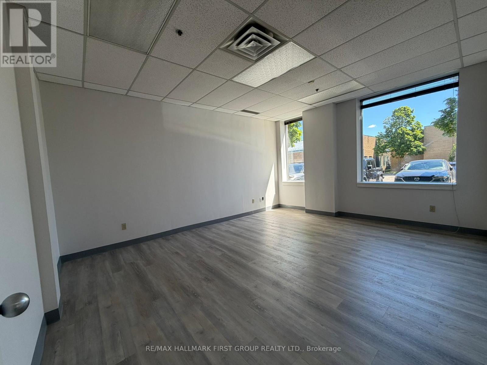 3 - 900 Mckay Road Property Photo 20