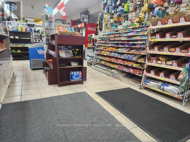 5 - 2404 Eglinton Avenue E Property Photo 10