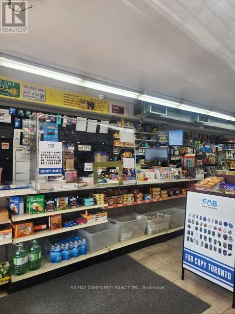 5 - 2404 Eglinton Avenue E Property Photo 15