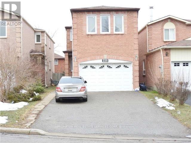 235 Roxanne Crescent Property Photo 1