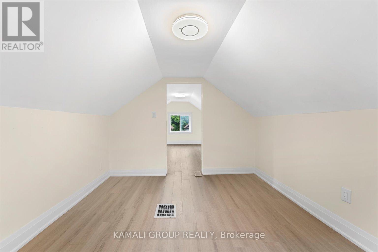 254 Bruce Street Property Photo 31