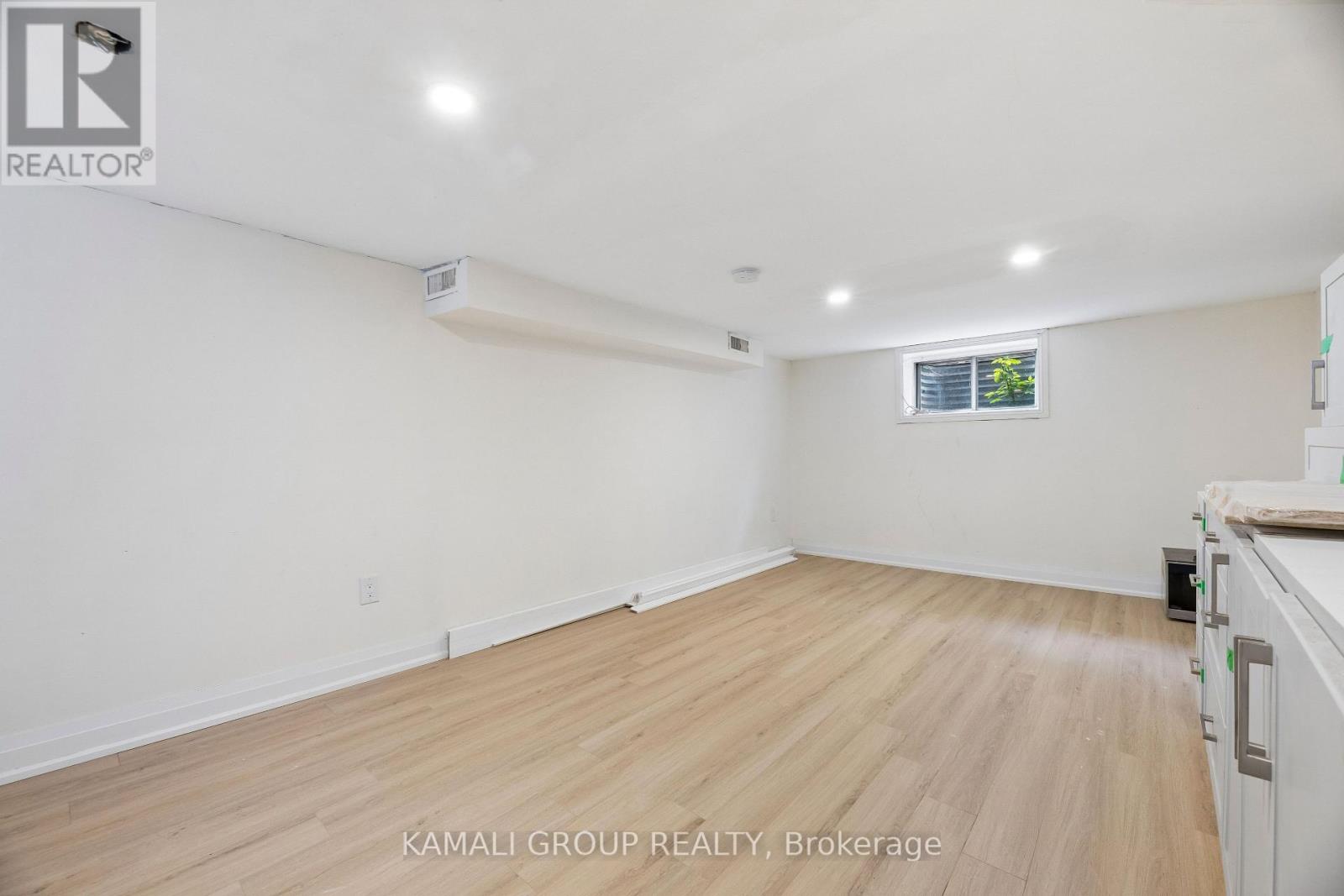 254 Bruce Street Property Photo 35