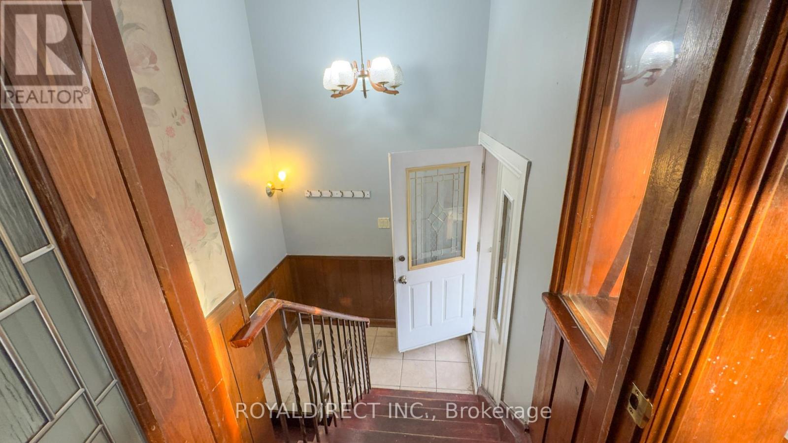 65 Sharbot Avenue Property Photo 5