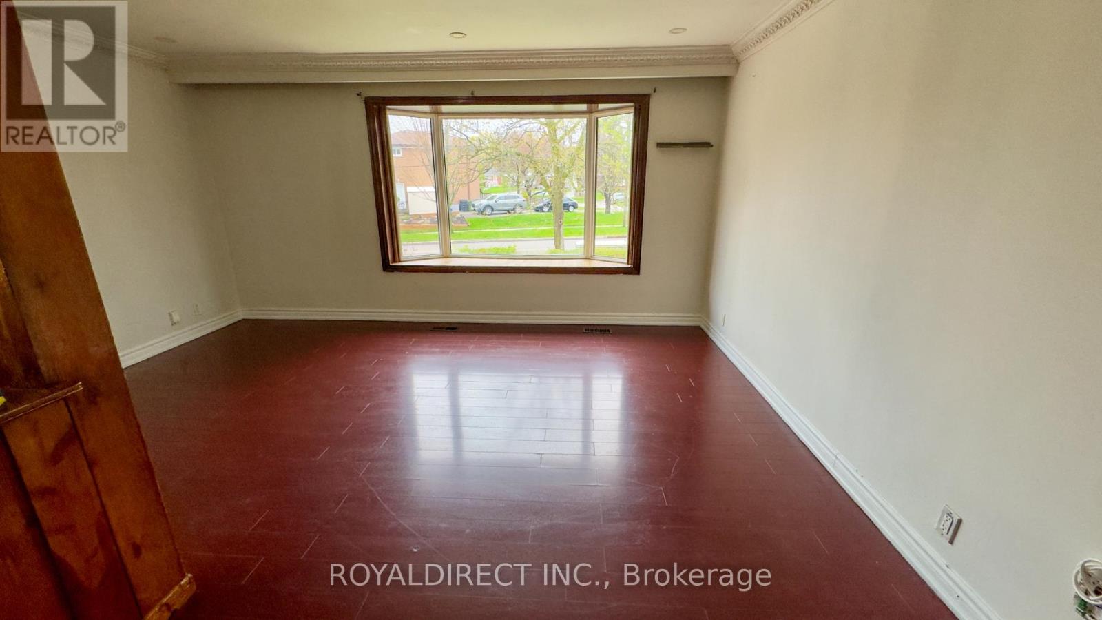 65 Sharbot Avenue Property Photo 10