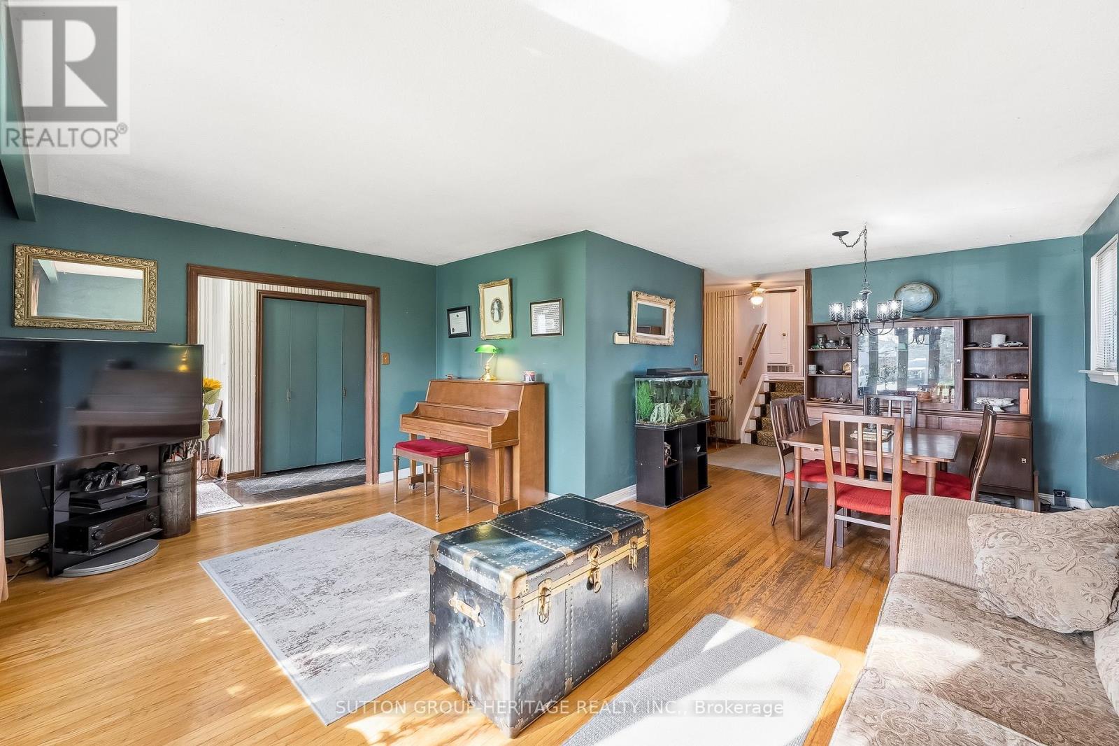 35 Albery Crescent Property Photo 6