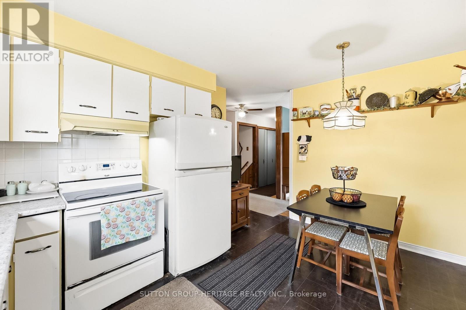 35 Albery Crescent Property Photo 11