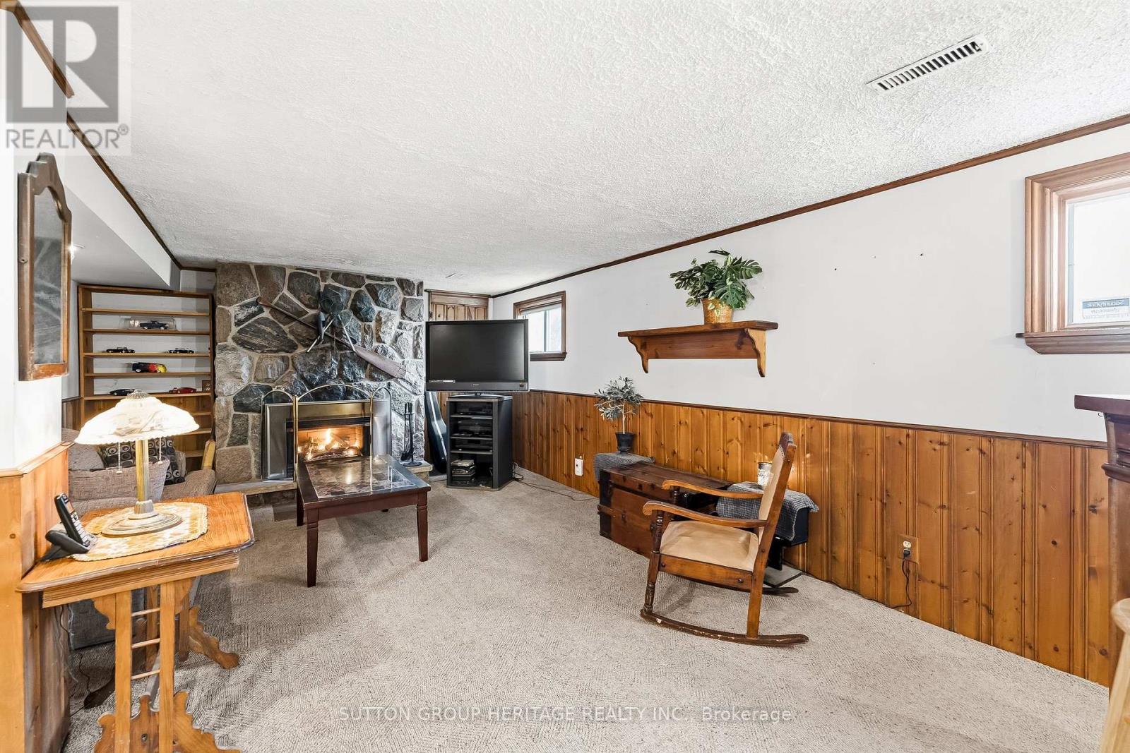 35 Albery Crescent Property Photo 20