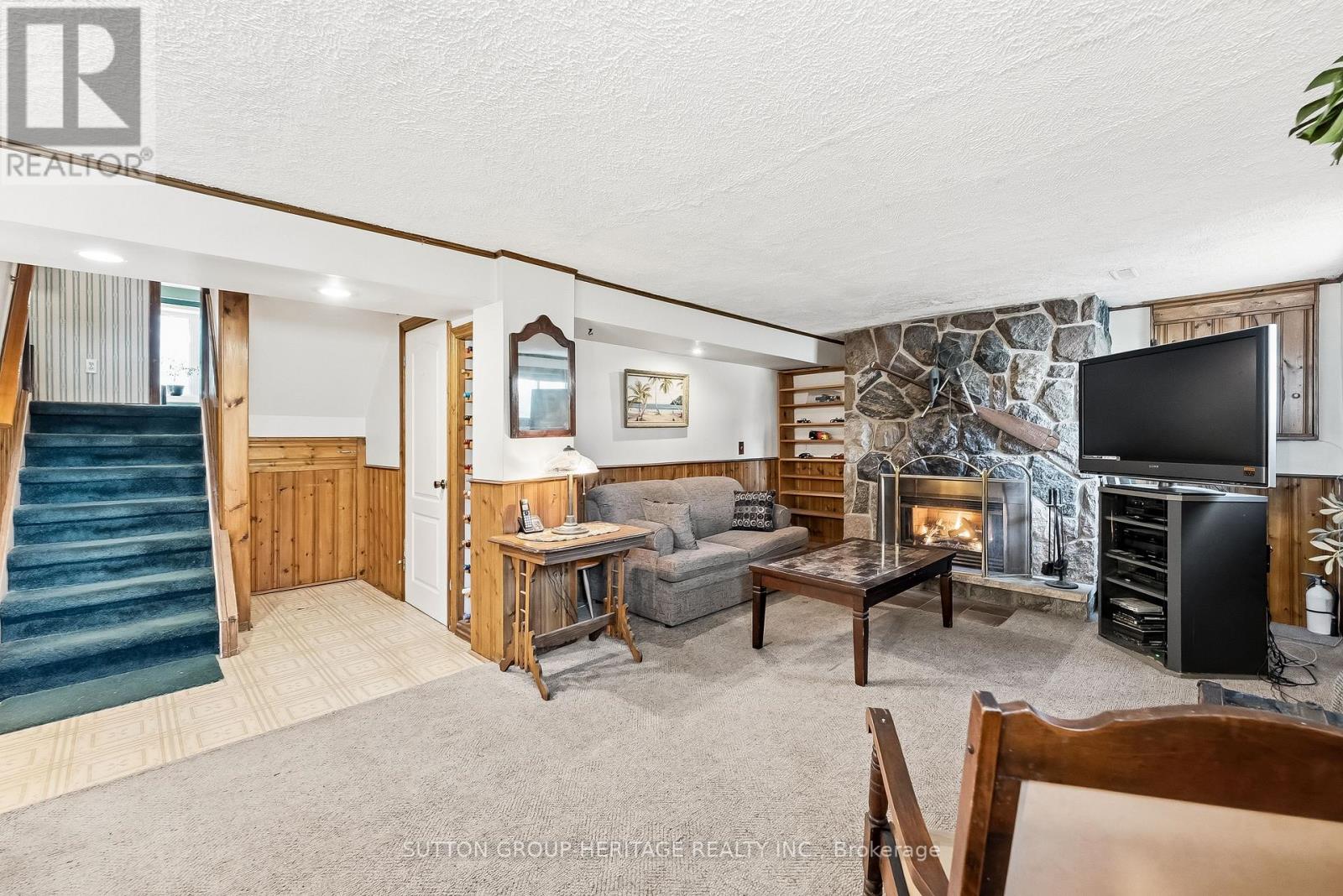 35 Albery Crescent Property Photo 21