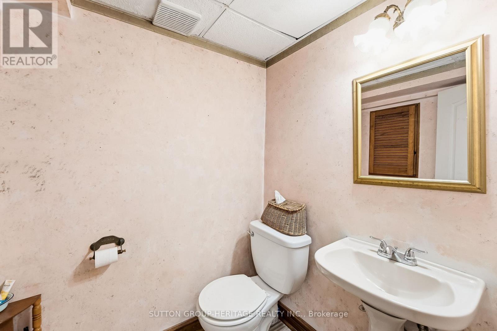 35 Albery Crescent Property Photo 24